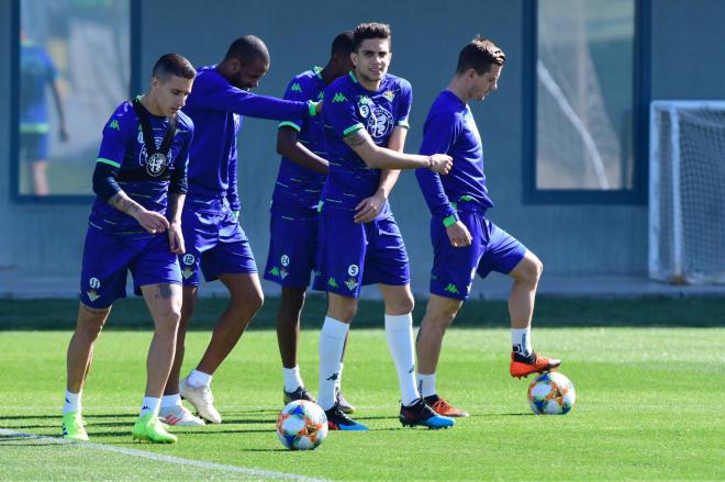 Mac Bartra, en un entrenamiento (foto: Kiko Hurtado).