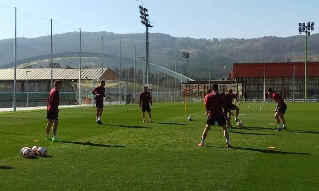 El AthleTic ha comenzado a preparar este martes el partido de Mestalla (Foto: DMQ Bizkaia).
