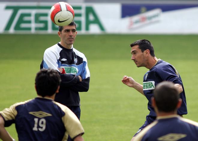 Carpintero, durante un entrenamiento junto a Muñiz (Foto: Málaga Hoy).