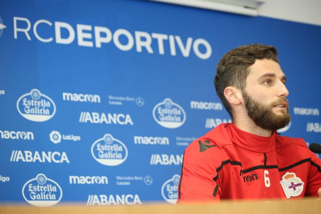 Domingos Duarte, en una rueda de prensa en Abegondo (Foto: Iris Miquel).