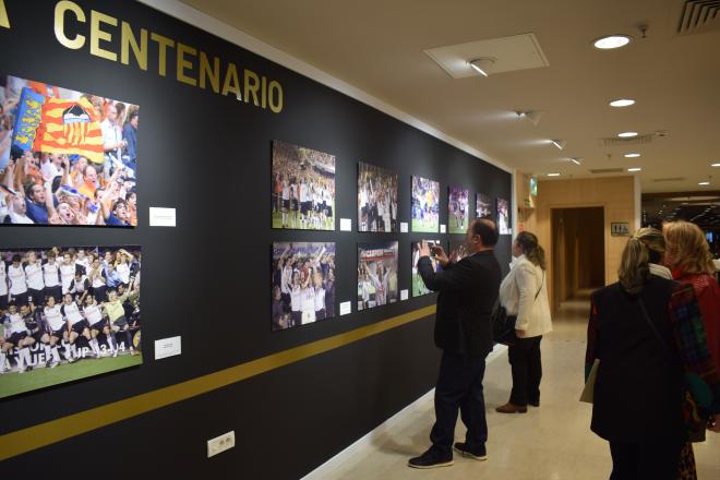 Exposición fotográfica del Centenario del Valencia CF