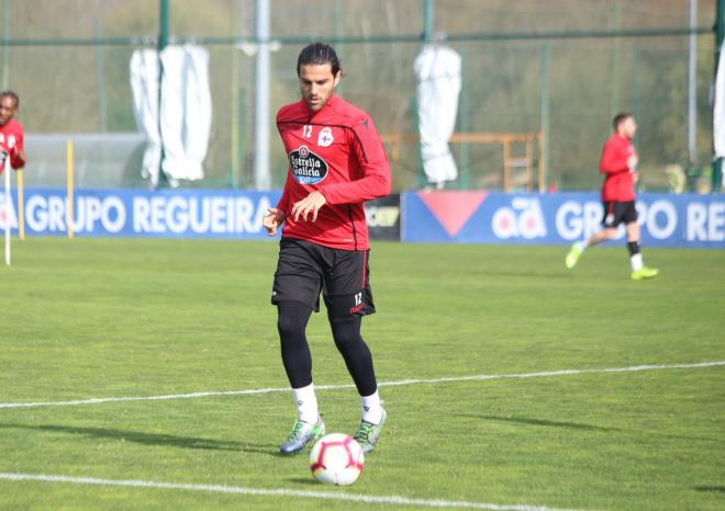 Michele Somma, en un entrenamiento del Deportivo en Abegondo (Foto: Iris Miquel).