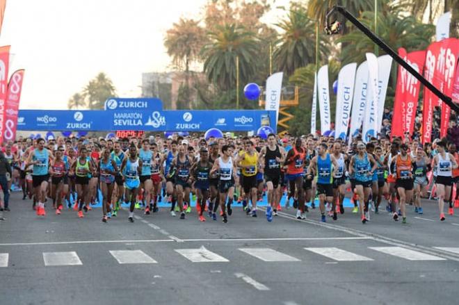 El inicio del Maratón de Sevilla (Foto: Kiko Hurtado).