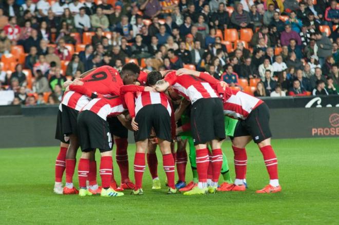 La piña del Athletic no funcionó en Mestalla ante el Valencia (Foto: Athletic Club).