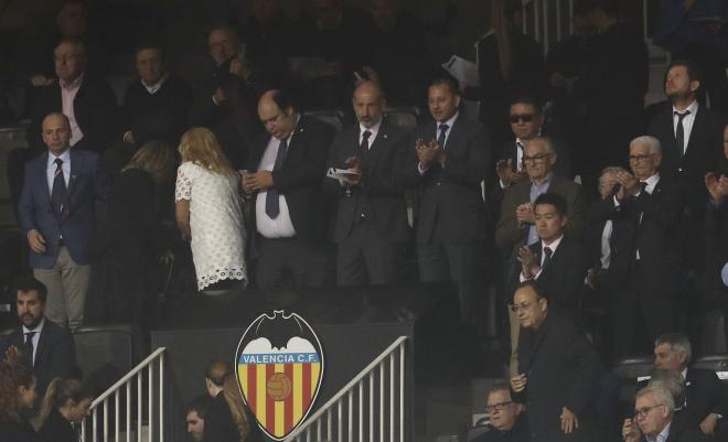 El presidente del Athletic Club, Aitor Elizegi, aplaude en el palco de Mestalla (Foto: ElDesmarque Valencia).