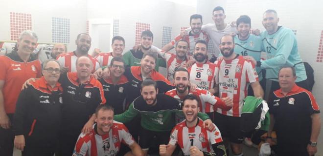 El Fertiberia BM Puerto Sagunto logra una ajustada victoria 26-27 ante el CD Agustinos