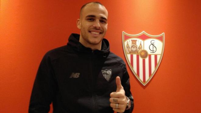Sandro cuando llegó cedido al Sevilla.