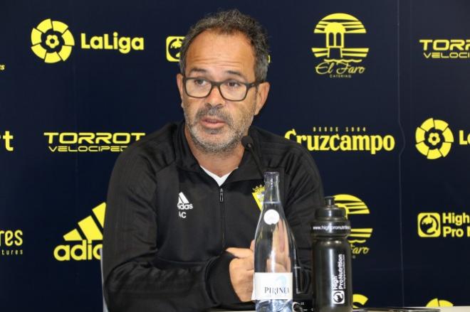 Cervera, en la rueda de prensa de este jueves (Foto: Cádiz CF).