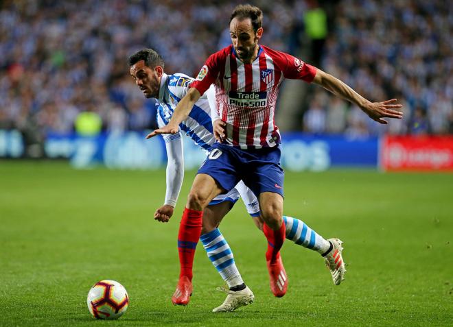 Juanfran, en el duelo ante la Real Sociedad (Foto: ATM).