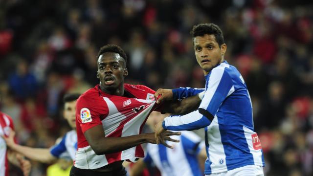 Iñaki Williams fue cambiado al descanso ante el Espanyol con molestias en el tobillo (Foto: LaLiga).