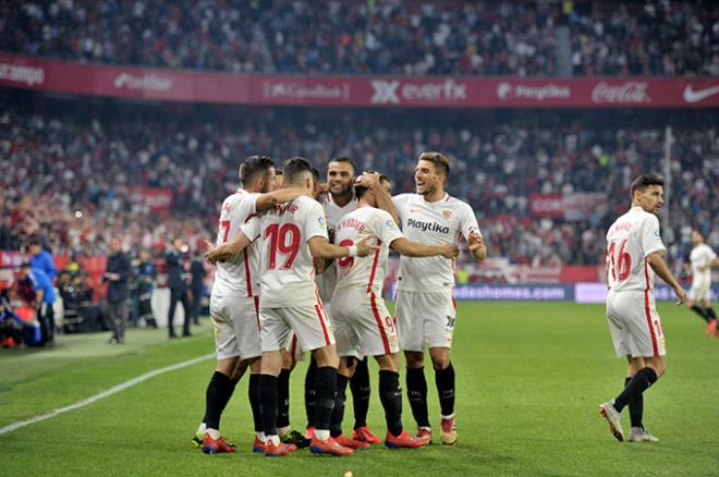 El Sevilla se impuso a la Real por 5-2 en el Pizjuán (Foto: Kiko Hurtado)