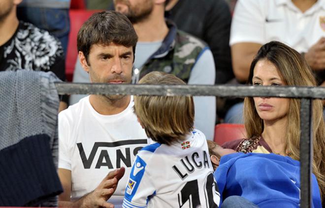 Xabi Prieto, en las gradas del Sánchez Pizjuán. (Foto: Kiko Hurtado)