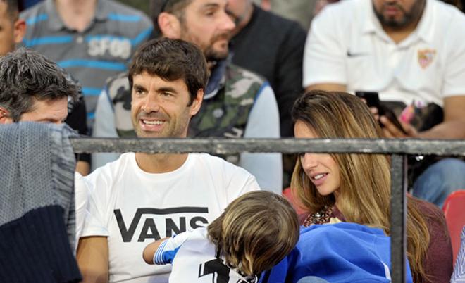 Xabi Prieto estuvo presente en las gradas del Pizjuán (Foto: Kiko Hurtado)