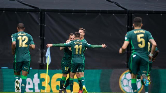 Celebración de los jugadores del Betis en el gol ante el Celta (Foto: LaLiga).