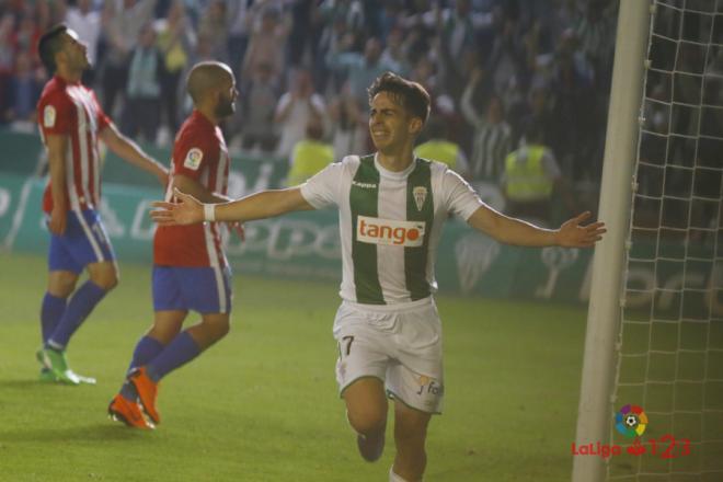 Aguado, celebrando su gol al Sporting (Foto: LaLiga 1|2|3).