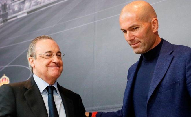 Zidane y Florentino Pérez, durante la presentación del francés.