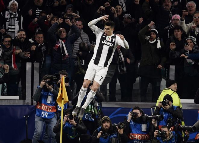 Cristiano Ronaldo celebra uno de sus goles en el Atlético-Juventus.