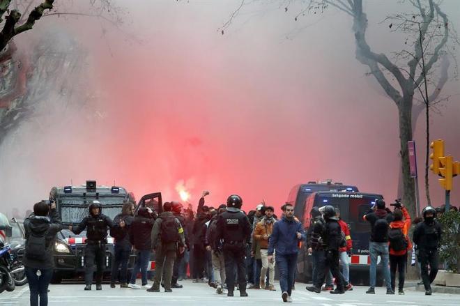 Aficionados del Olympique de Lyon en Barcelona.