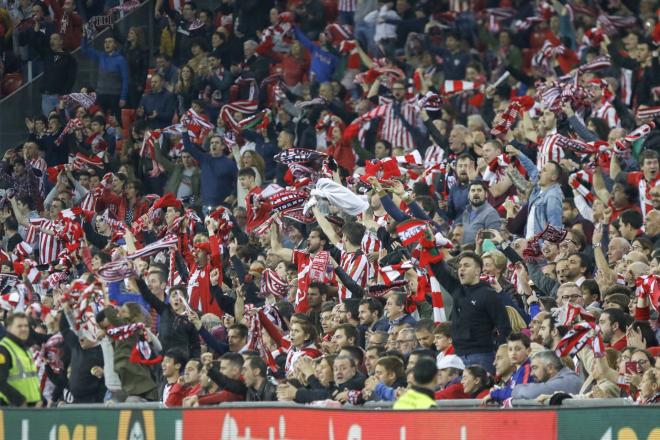 La grada de San Mamés la gozó con el triunfo ante el Atlético de Madrid por 2-0