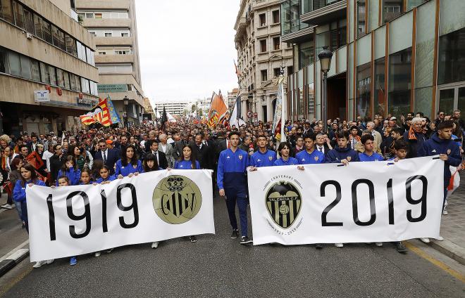Marcha Cívica del Centenario. (Foto: Valencia CF)