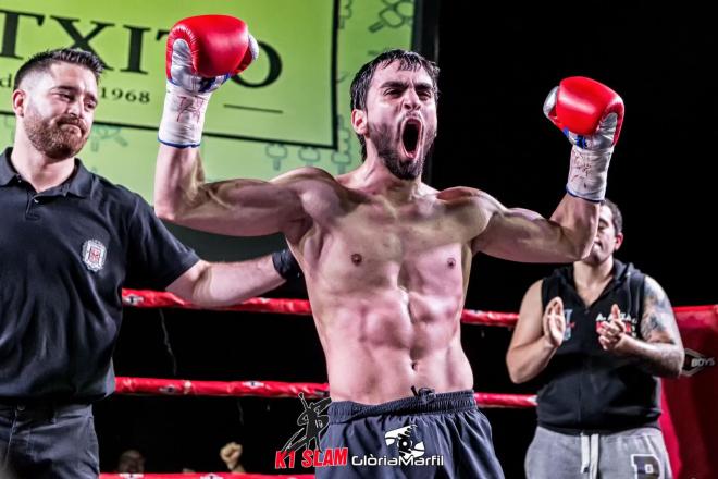 El luchador Asier Ispizua peleará en el respaldo del Campeonato del Mundo ISKA de Sergio Sánchez.