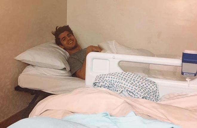 Álvaro Morata, en la cama de un hospital (Foto: @AliceCampello).