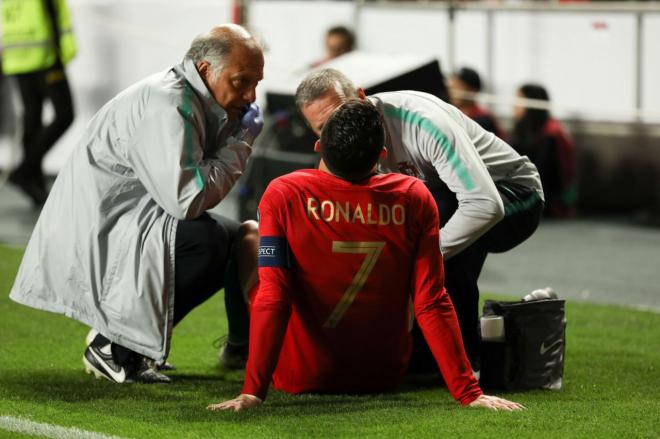 Ronaldo KO con  Portugal