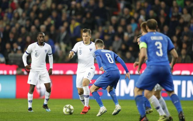 Robin Lod durante la disputa del Italia-Finlandia.