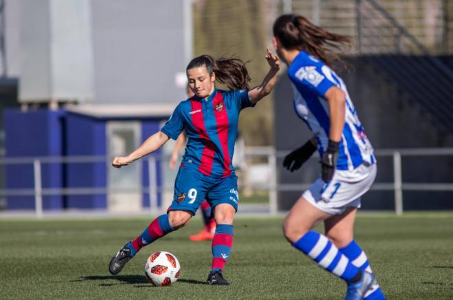 Lucía Gómez en un partido con el Levante. (Foto: Levante UD)