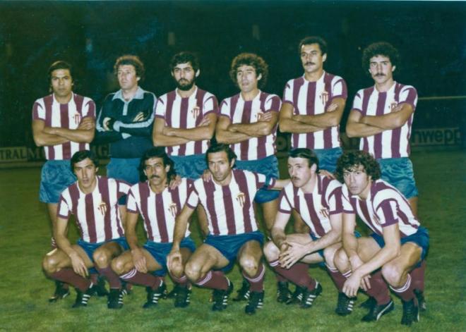 Once del Sporting de Gijón en la temporada 1979/1980 (Foto: Miguel Méndez).