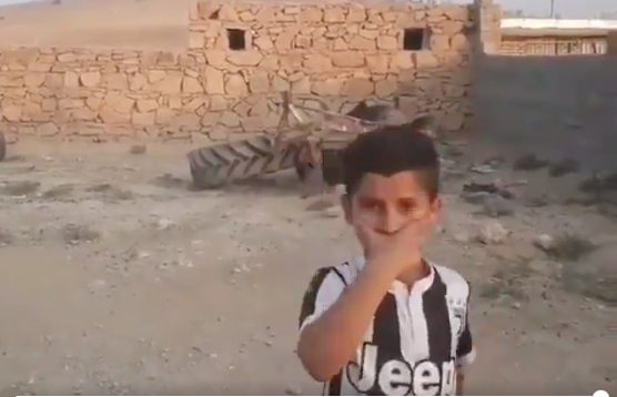 Este pequeño niño marca un golazo y lo celebra como Dybala, jugador de la Juventus.