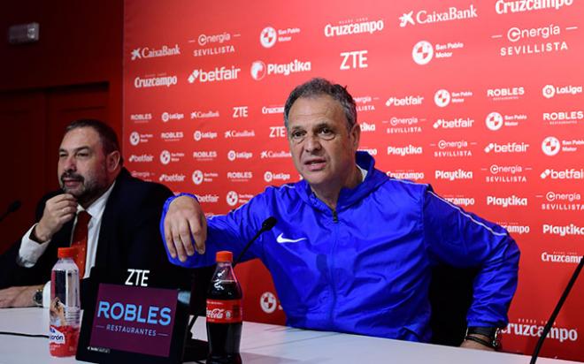 Joaquín Caparrós, en la rueda de prensa de este viernes (Foto: Kiko Hurtado).