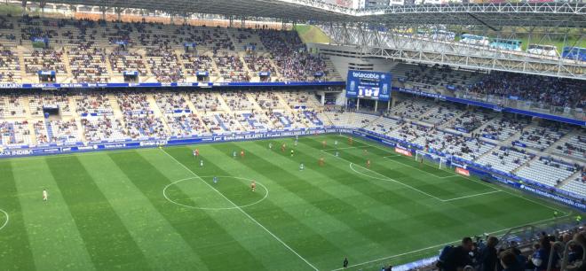 Lance del partido entre el Real Oviedo y el Dépor.