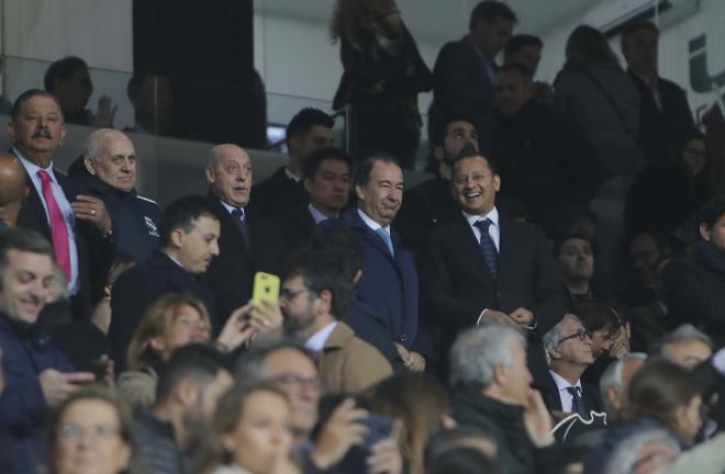 Anil Murthy en el palco de Mestalla, que quedará vacío por el coronavirus.