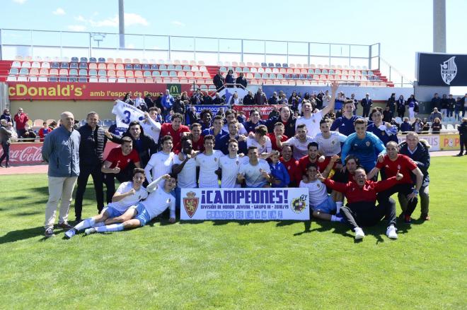 El Real Zaragoza División de Honor Juvenil se proclama campeón de su grupo (Foto: RZ).