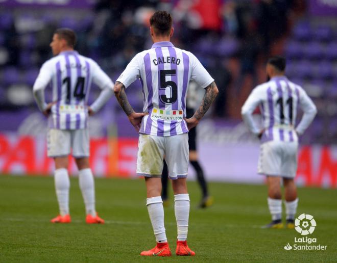 Alcaraz, Calero y Verde, tras el segundo gol del Sevilla en Zorrilla.