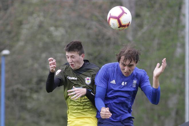 Partido Amistoso Oviedo-Langreo (Foto: Luis Manso).