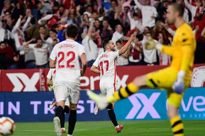 Sarabia celebra un gol del Sevilla contra el Getafe (Foto: Kiko Hurtado).