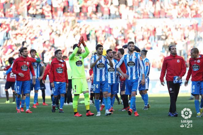Los jugadores del Deportivo aplaudieron a la afición al final del partido (Foto: LaLiga).