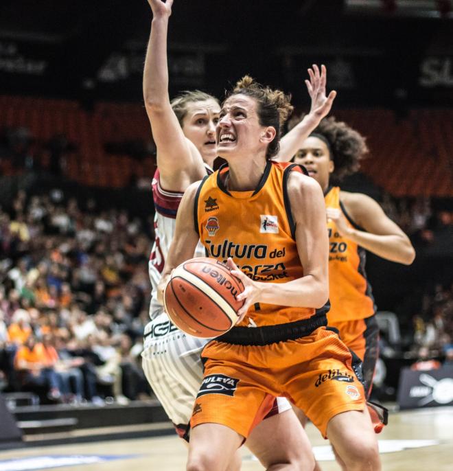 Valencia Basket Femenino - Lointek Gernika. (Foto: Rocío Recamán)