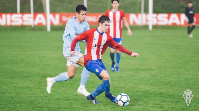 Abraham Ferreres, en un partido con el juvenil rojiblanco (Foto:RSG).