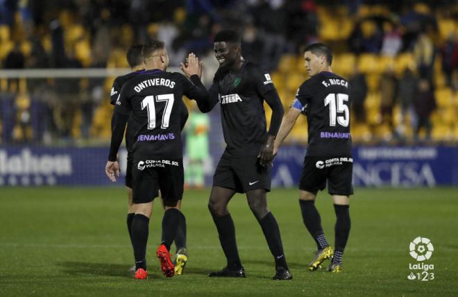 Ontiveros celebra en Alcorcón con N'Diaye su segundo gol en aquella noche mágica.