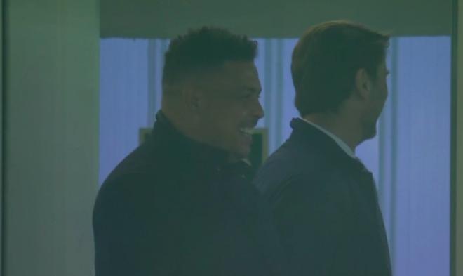 Ronaldo y Suárez, en la zona de palco (Captura BeinSports)