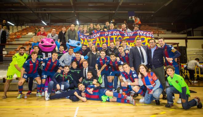 El Levante Fútbol Sala celebra el éxito. (Foto: Levante UD)