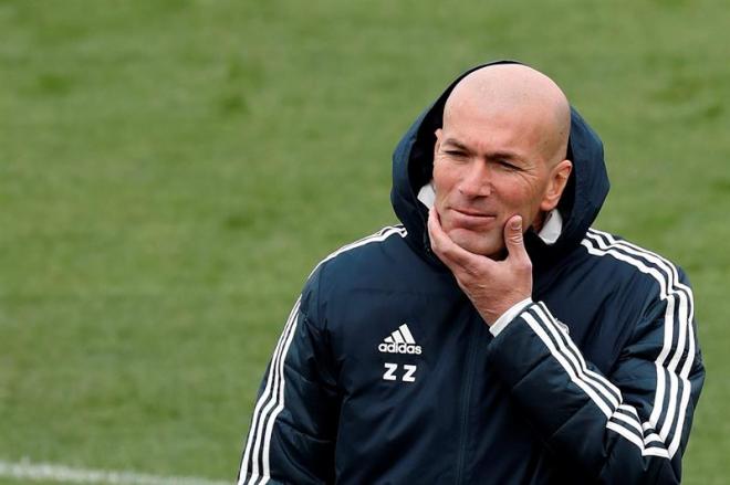 Zidane, en el entrenamiento con el Real Madrid.