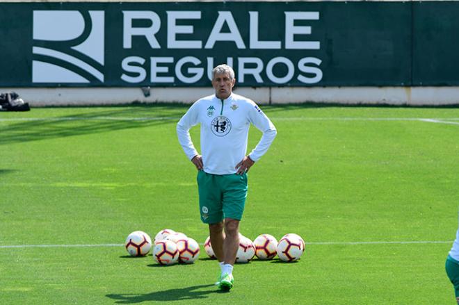 Quique Setién, entrenador de Betis (Foto: Kiko Hurtado).