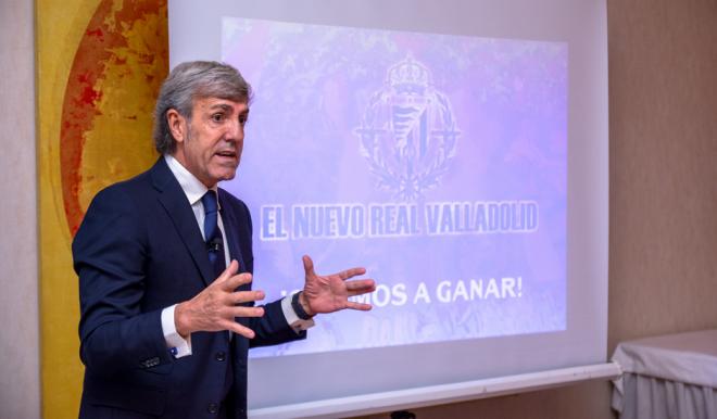 Moro, en una de las presentaciones de su proyecto con el Real Valladolid.