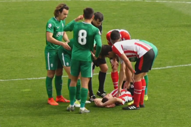 Gorka Guruzeta se lesionó ante el Sporting B en Lezama.