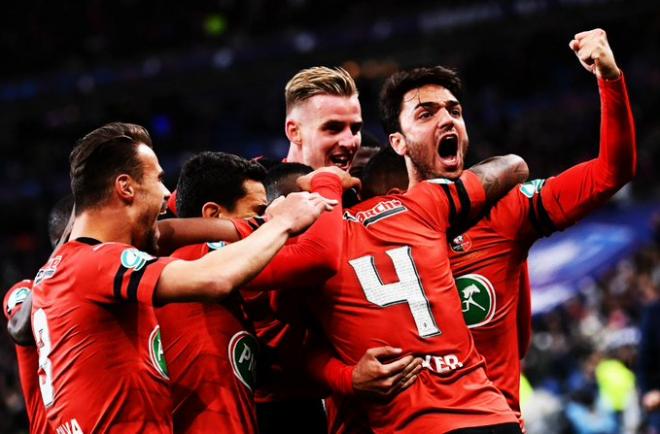 Los futbolistas del Rennes, en la final de la Copa de Francia.