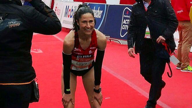 Elena Loyo, sonriente tras acabar el Maratón de Hamburgo (Foto: BM Bilbao).